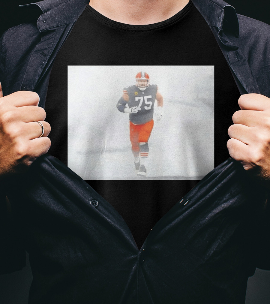 Joel Bitonio Cleveland Browns Number 75 Football Legends T-Shirt