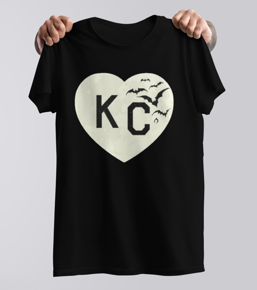 Kansas City KC Heart Moon Bats T-Shirt
