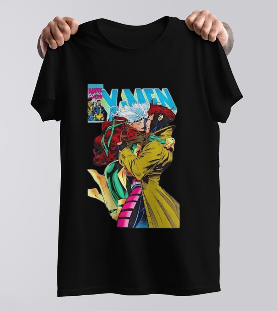 Marvel Comics X Men Rogue And Gambit Romantic Embrace Cover T-Shirt