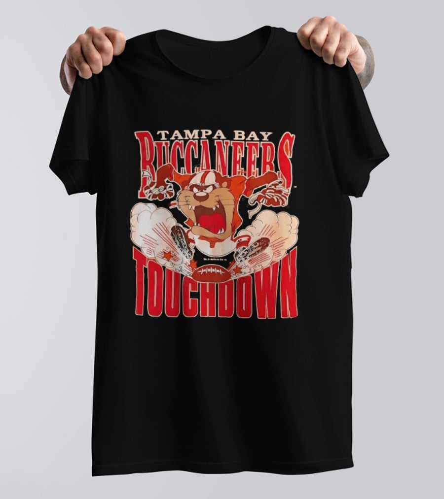 Tampa Bay Buccaneers Taz Touchdown 1993 Football Cartoon T-Shirt