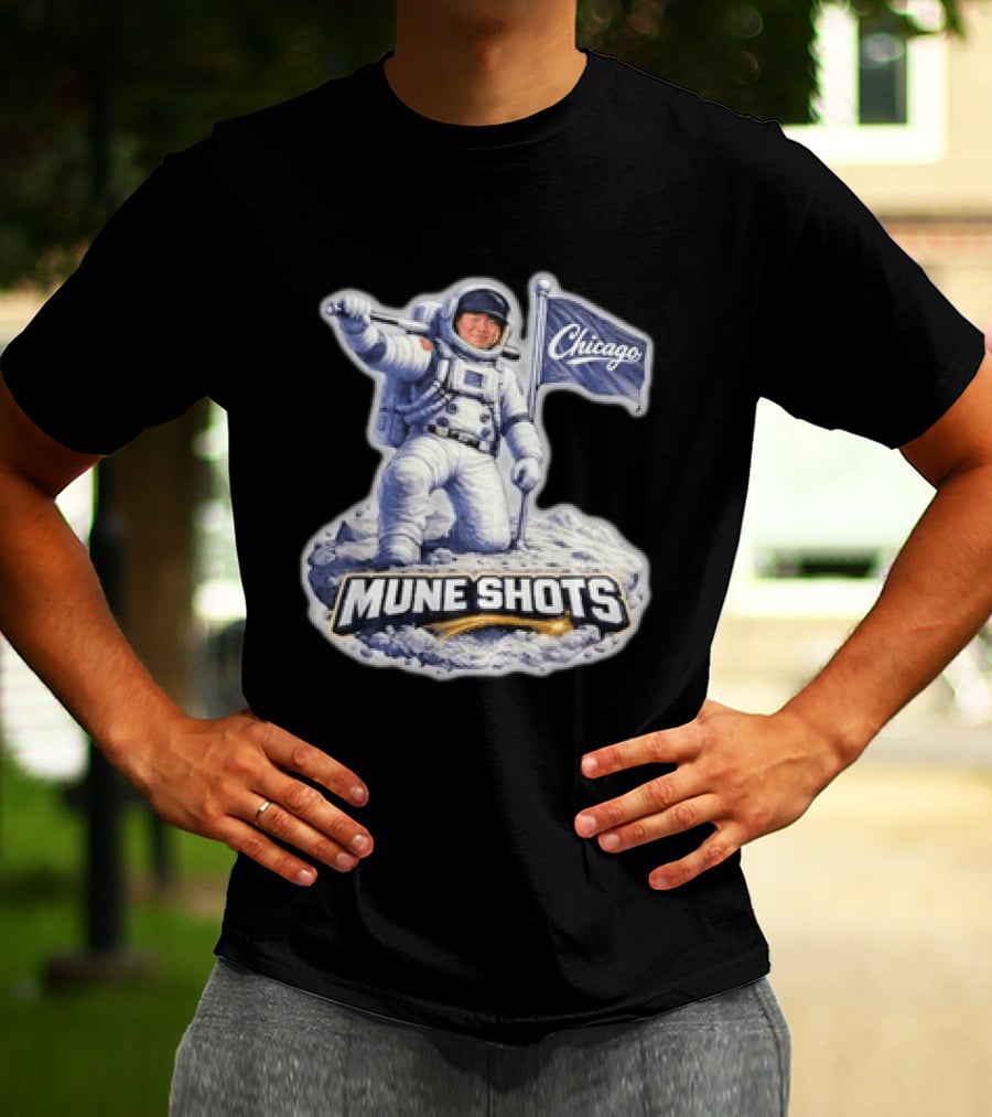 Murakami Astronaut Mune Shots Chicago White Sox T-Shirt