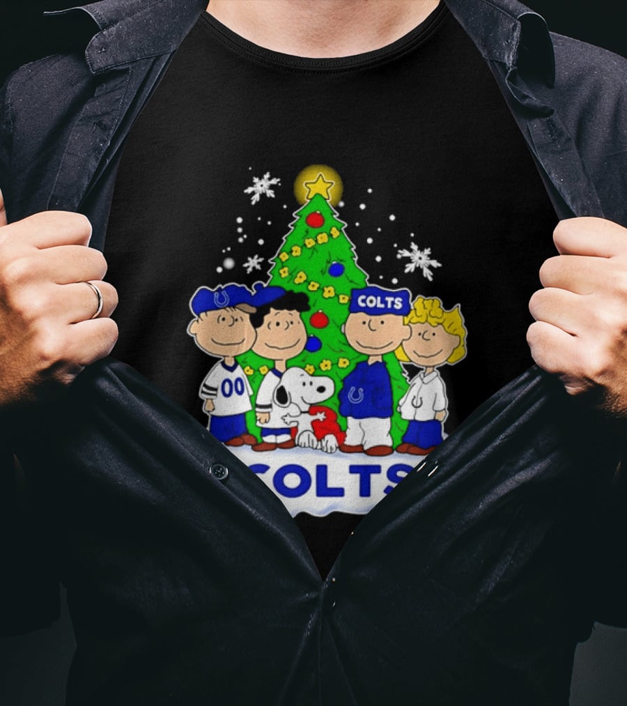Peanuts Characters Indianapolis Colts Christmas Tree Snoopy Woodstock Snowflakes T-Shirt