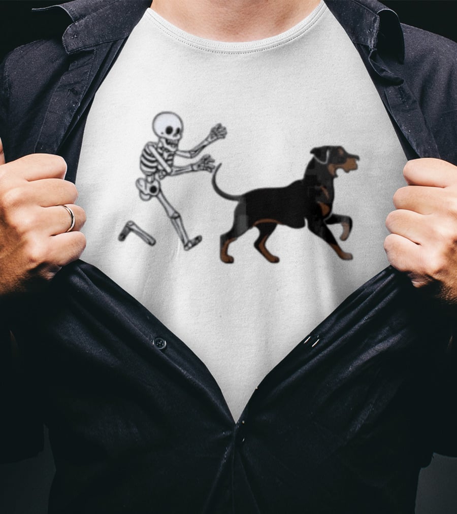 Skeleton Chasing Rottweiler With Bone In Halloween Humor Scene T-Shirt