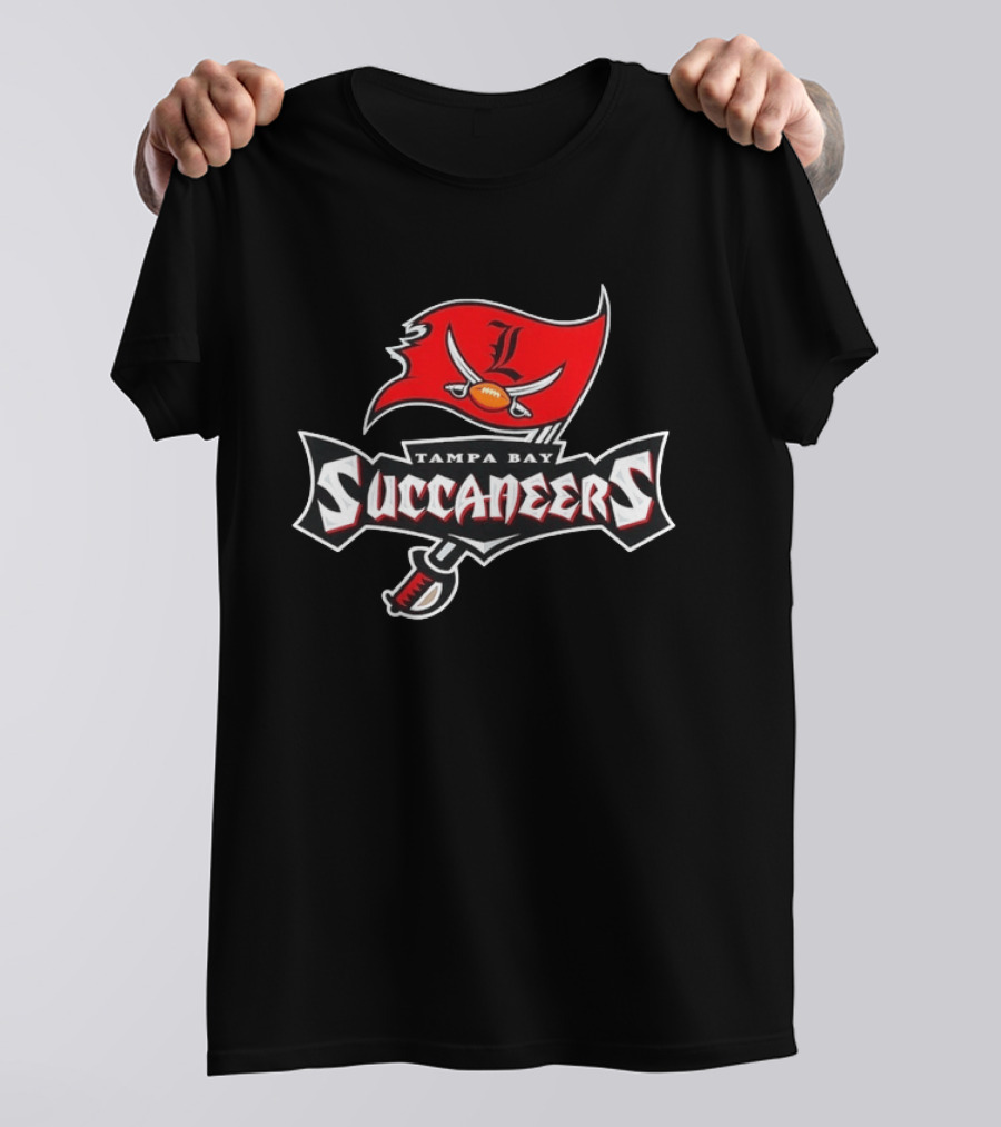 Tampa Bay Succaneers Football Pirate Flag Logo Sports Team T-Shirt