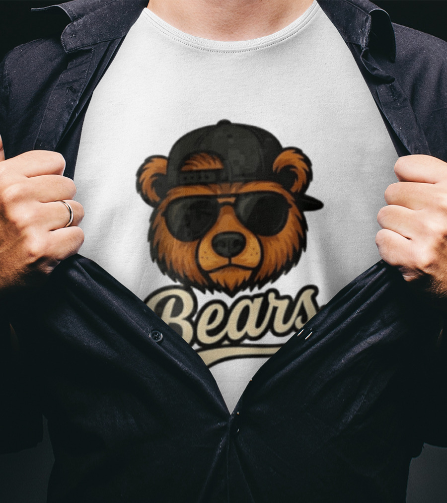 Chicago Bears Cool Bear In Sunglasses And Cap T-Shirt