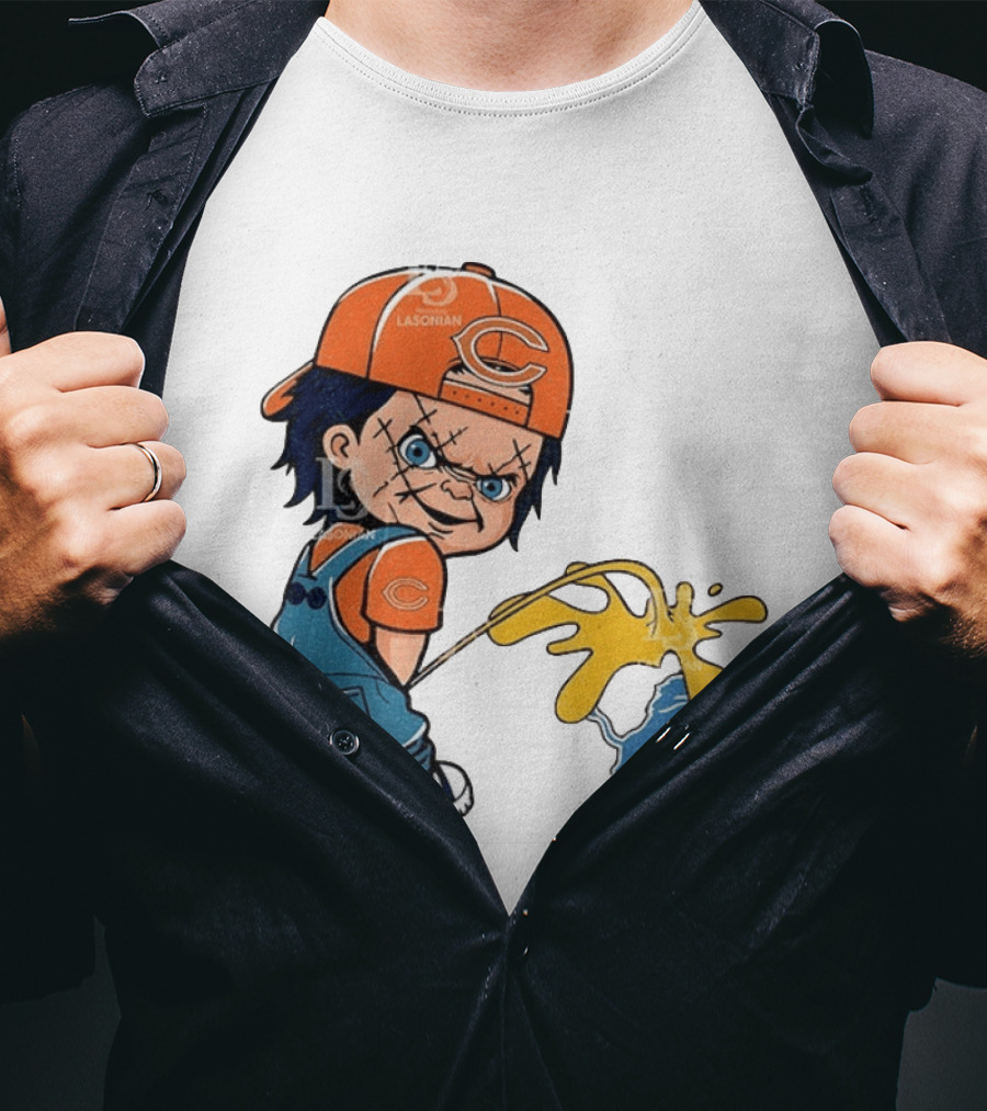 Chicago Bears Chucky Piss On Detroit Lions Rivalry Meme T-Shirt