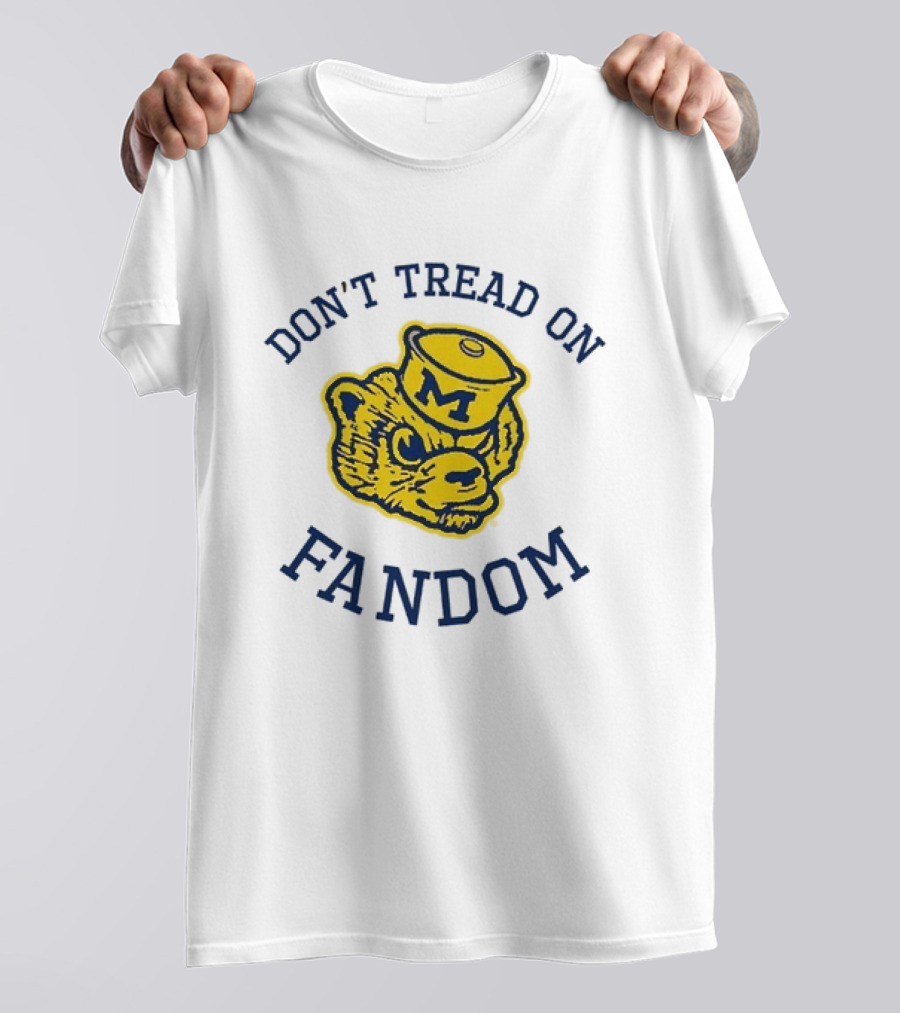 University Of Michigan NCAA Basketball Don't Tread On Fandom Yellow Wolverine M Hat T-Shirt
