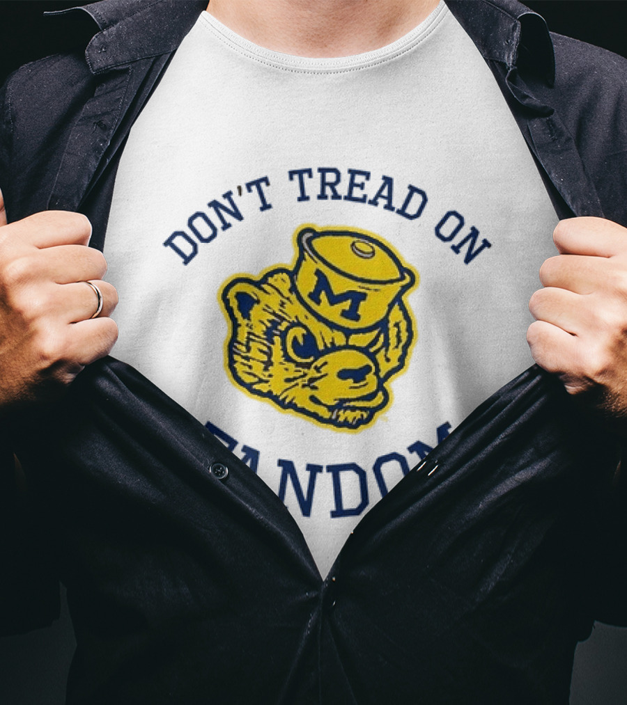 University Of Michigan NCAA Basketball Don't Tread On Fandom Yellow Wolverine M Hat T-Shirt