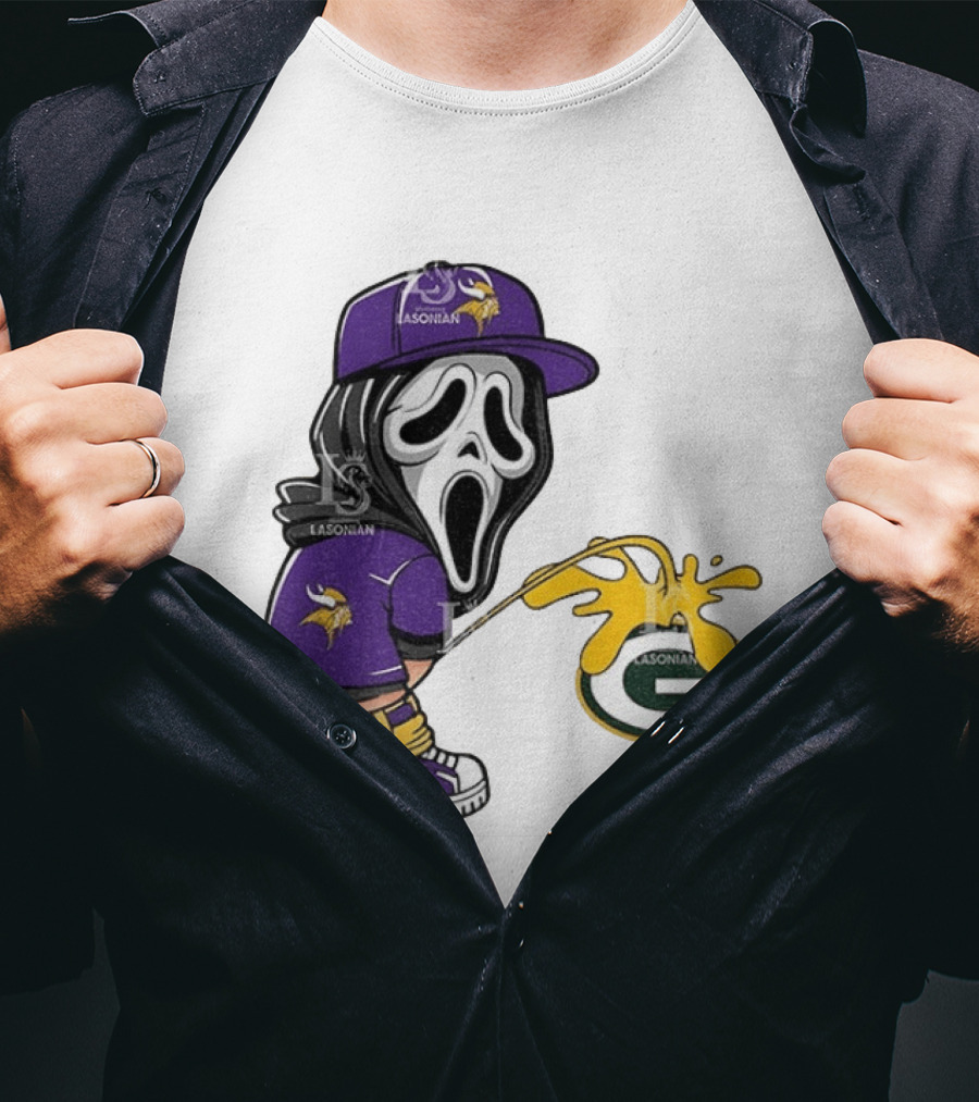 Minnesota Vikings Ghostface Piss On Green Bay Packers T-Shirt