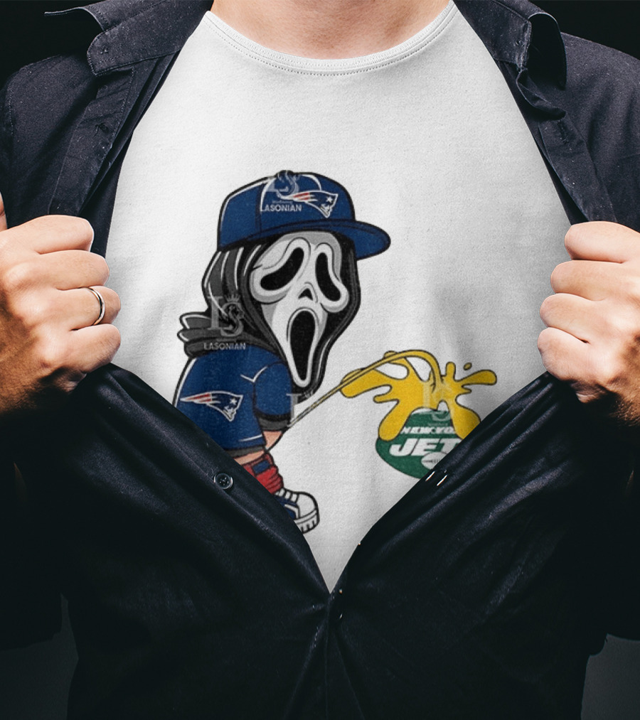 New England Patriots Ghostface Urinating On New York Jets T-Shirt