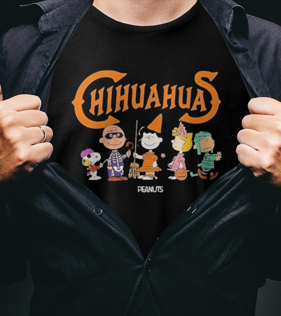 Chihuahuas Peanuts Halloween Charlie Brown Snoopy Woodstock Party T-Shirt
