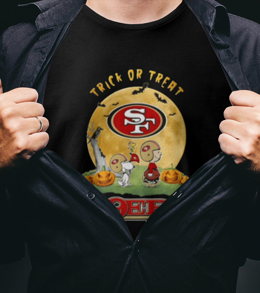San Francisco 49ers Charlie Brown Trick Or Treat Halloween Peanuts Pumpkin Football T-Shirt