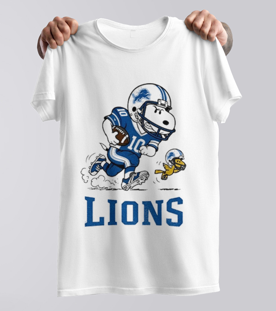 Detroit Lions Snoopy Woodstock Football Run T-Shirt