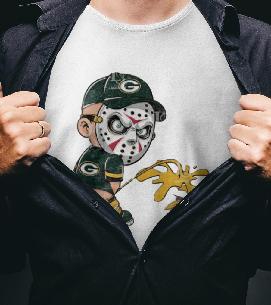 Green Bay Packers Jason Voorhees Piss On Minnesota Vikings Rivalry Humor T-Shirt