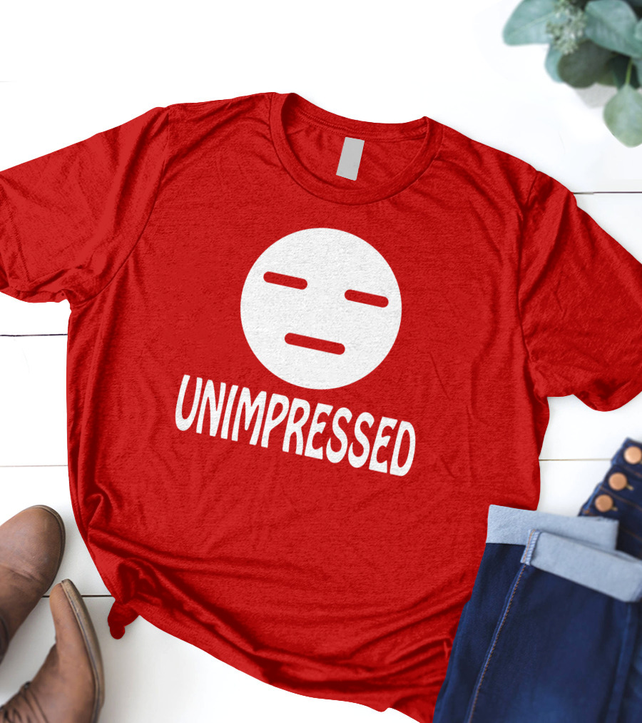 Unimpressed Mood Icon Carol Anne Talks Comics T-Shirt