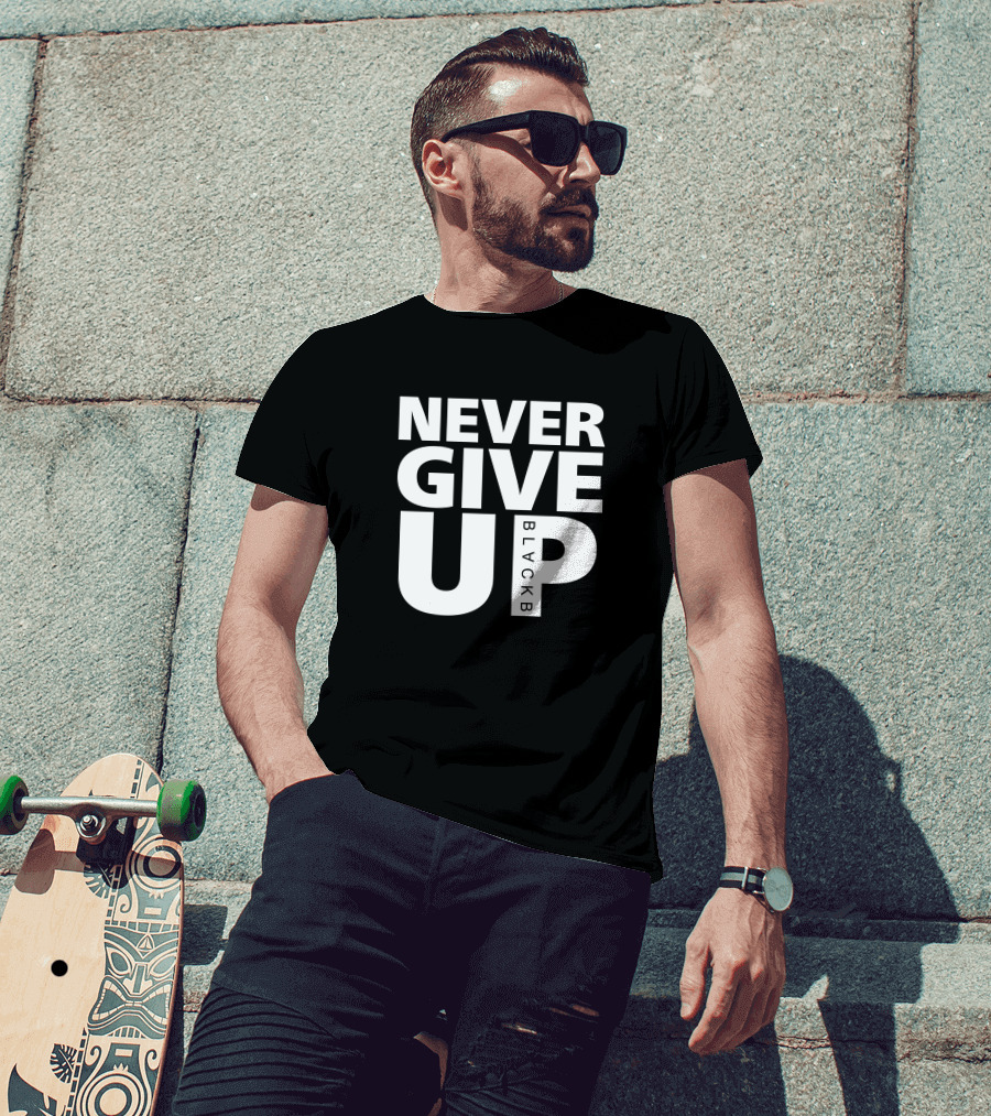 NEVER GIVE UP MO SALAH T-Shirt