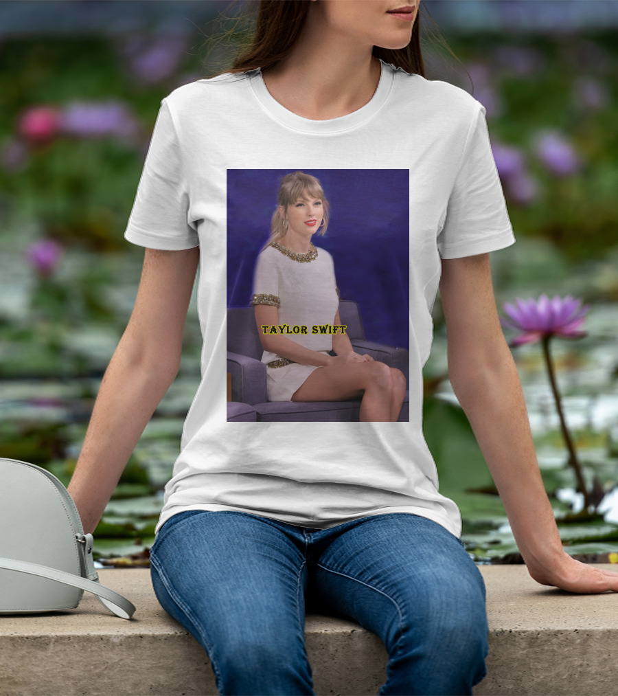TAYLOR SWIFT Fans Theory About Actress In 10-Minute 'All Too Well' T-Shirt