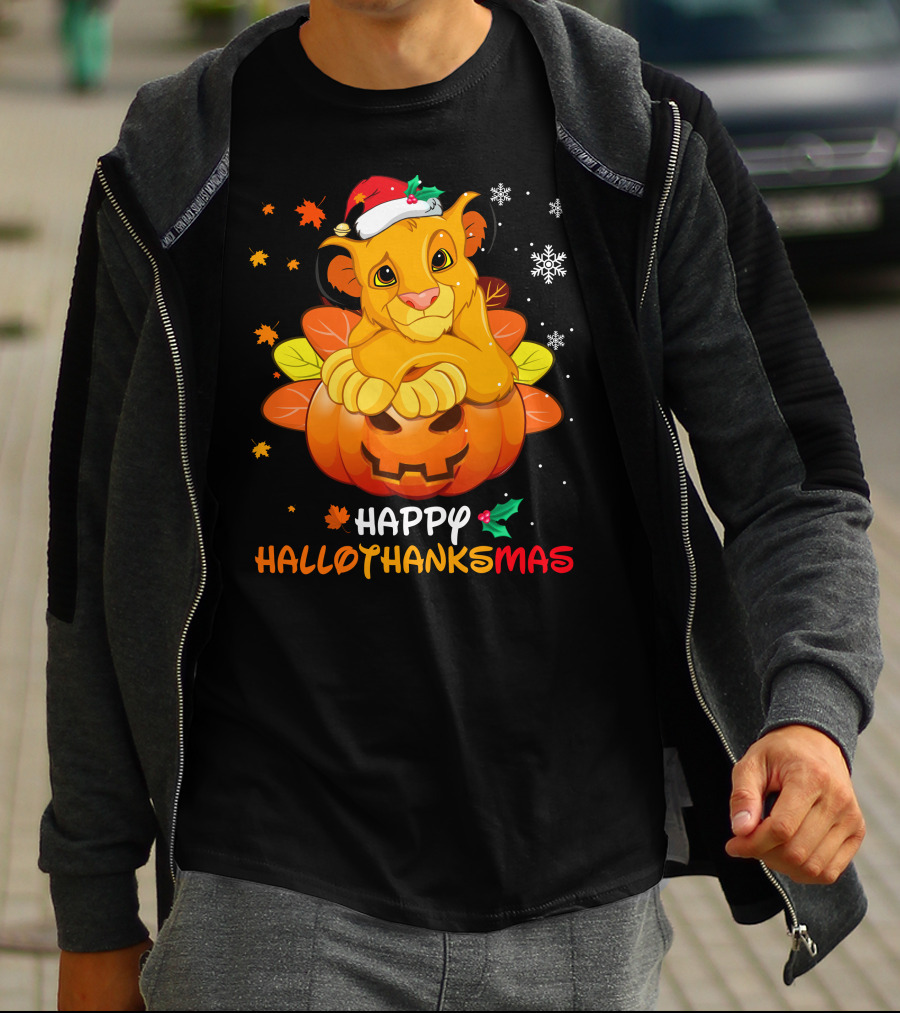 Happy Hallothanksmas Simba Pumpkin Santa Hat Snowflakes T-Shirt