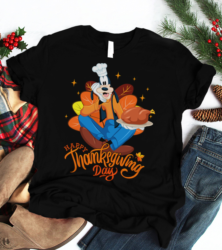 Goofy Happy Thanksgiving Day Chef With Turkey And Autumn Leaves T-Shirt