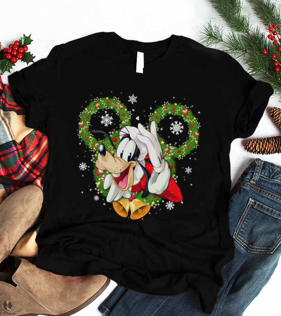 Goofy Christmas Holiday Cheer With Wreaths And Bells T-Shirt