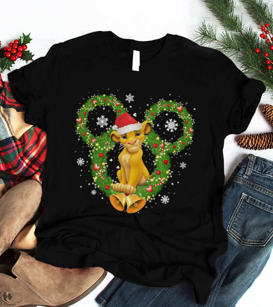 Simba Christmas Wreath With Santa Hat And Snowflakes T-Shirt