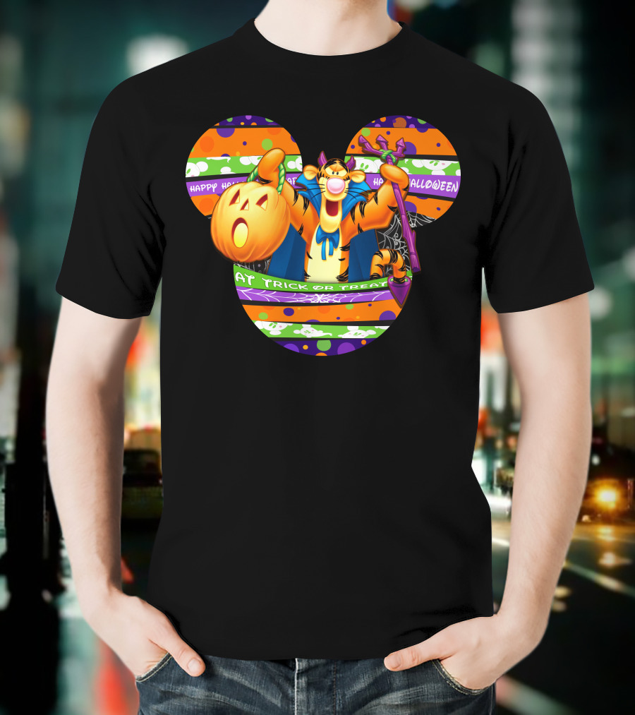 Halloween Tigger Trick Or Treat Happy Halloween T-Shirt
