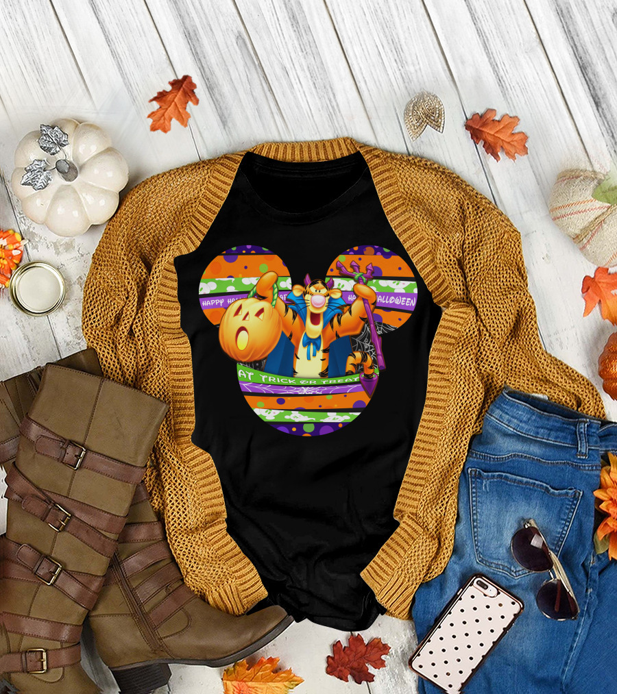 Halloween Tigger Trick Or Treat Happy Halloween T-Shirt