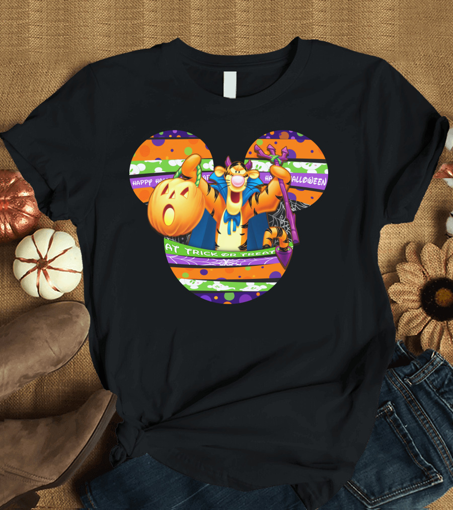 Halloween Tigger Trick Or Treat Happy Halloween T-Shirt