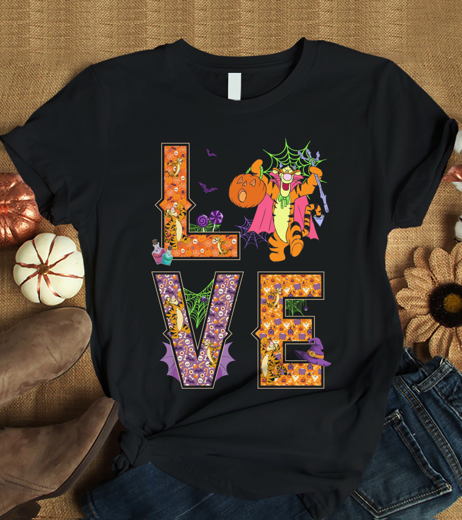 Tigger Halloween Love Pumpkin Costume Spiderwebs T-Shirt