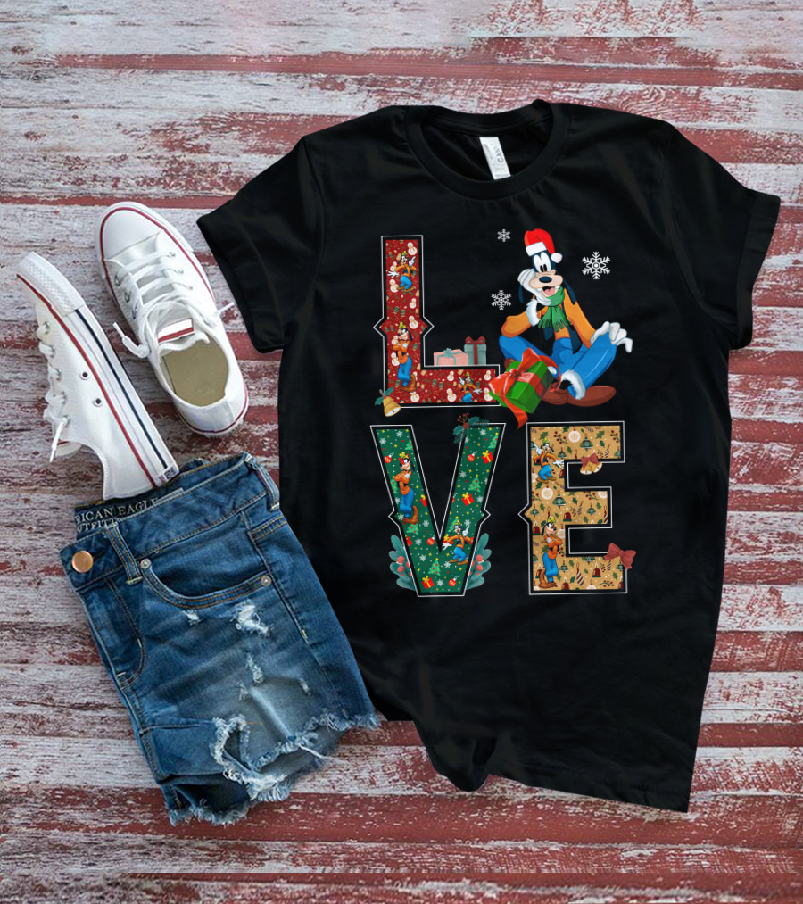 Goofy Love Christmas Festive Celebration T-Shirt