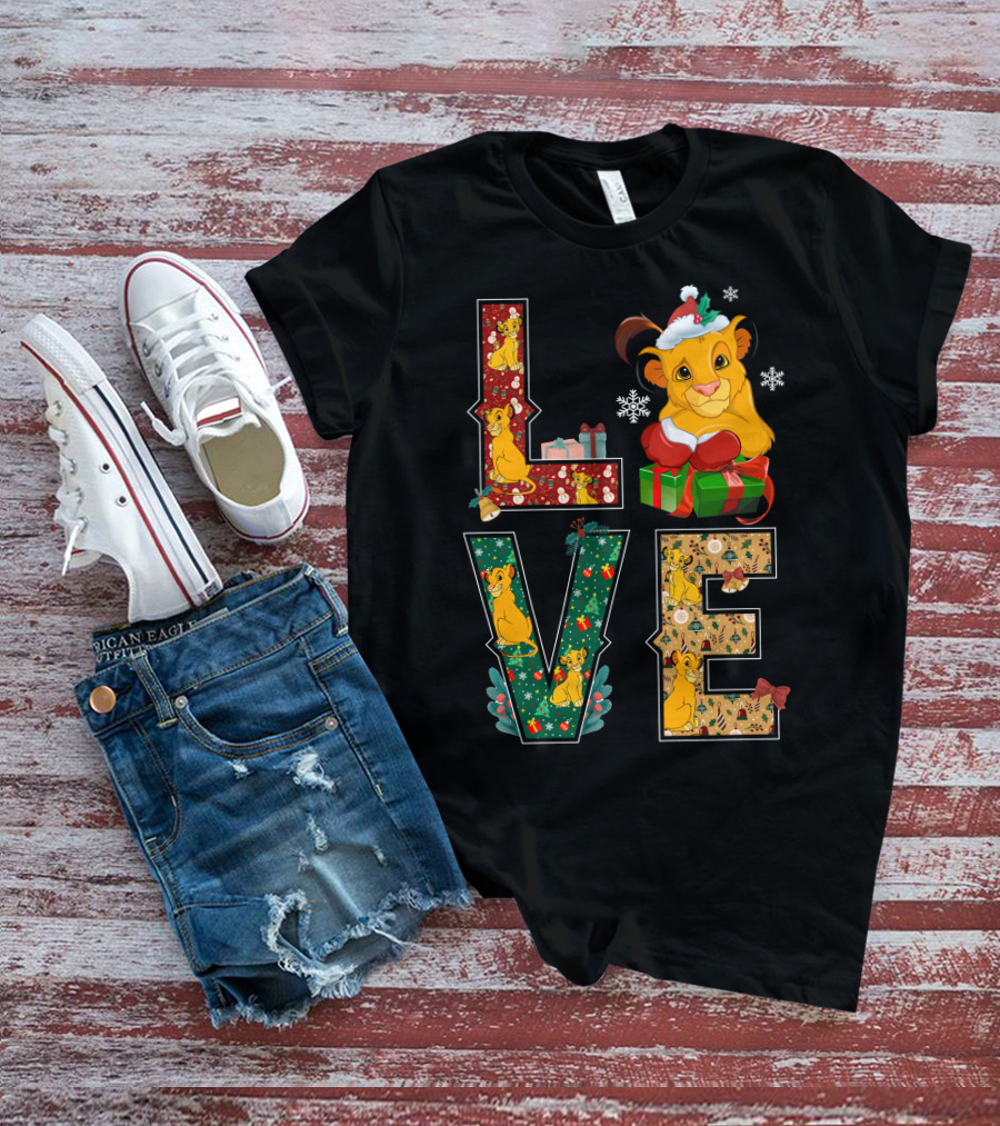 Love Christmas Simba Holiday Gifts And Decorations T-Shirt