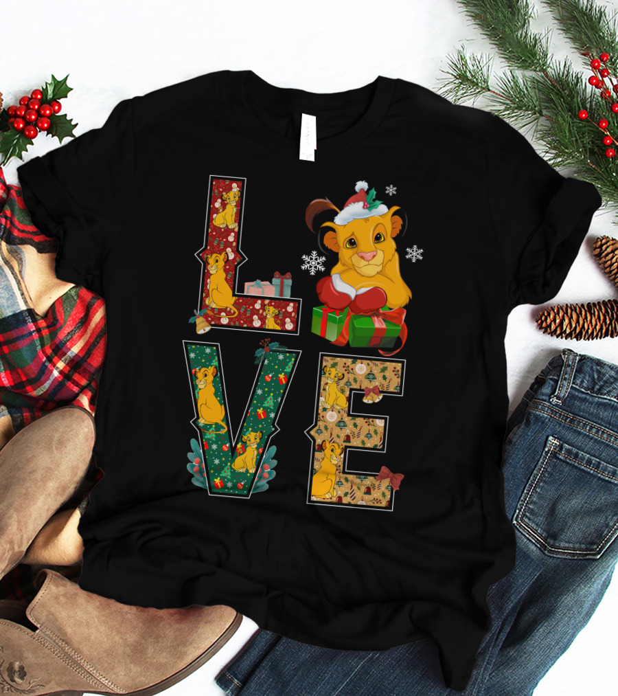 Love Christmas Simba Holiday Gifts And Decorations T-Shirt