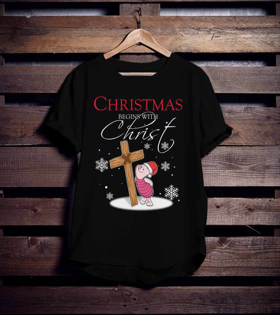 Christmas Begins With Christ Piglet Santa Hat Snowflakes T-Shirt