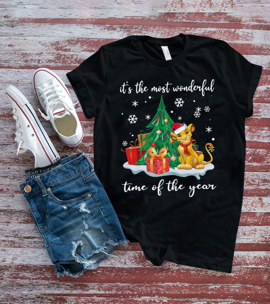 It's The Most Wonderful Time Of The Year Simba Christmas Tree And Gifts T-Shirt