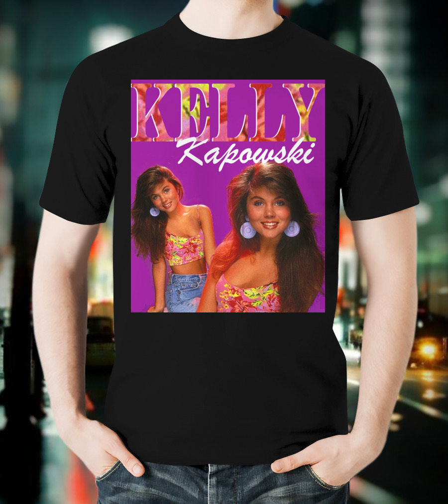Kelly Kapowski Saved By The Bell 90s Iconic Style Retro Vibes T-Shirt