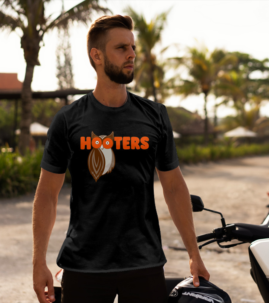 Hooters Owl Iconic T-Shirt