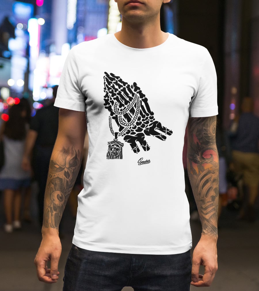 Spreaders Threads Bone Hand Necklace Pray Sneaker T-Shirt