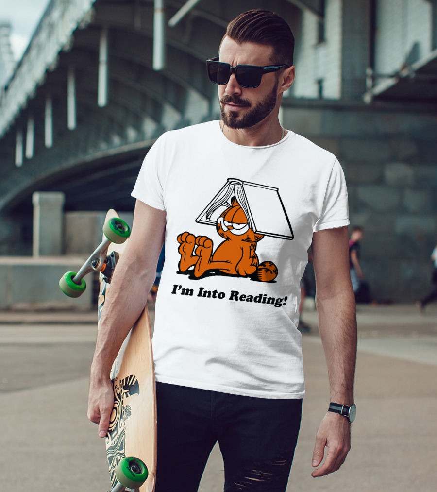 Shan Horan Draws Garfield I'm Into Reading Book Hat T-Shirt
