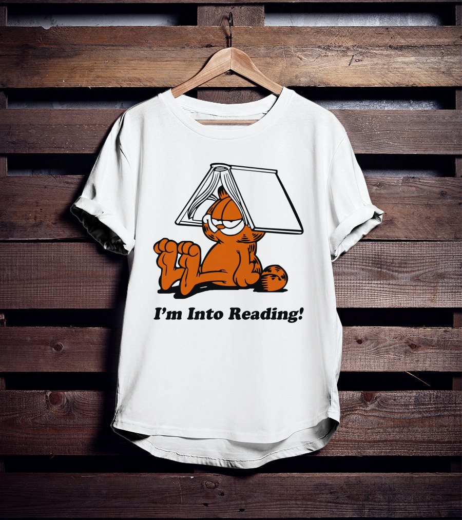 Shan Horan Draws Garfield I'm Into Reading Book Hat T-Shirt