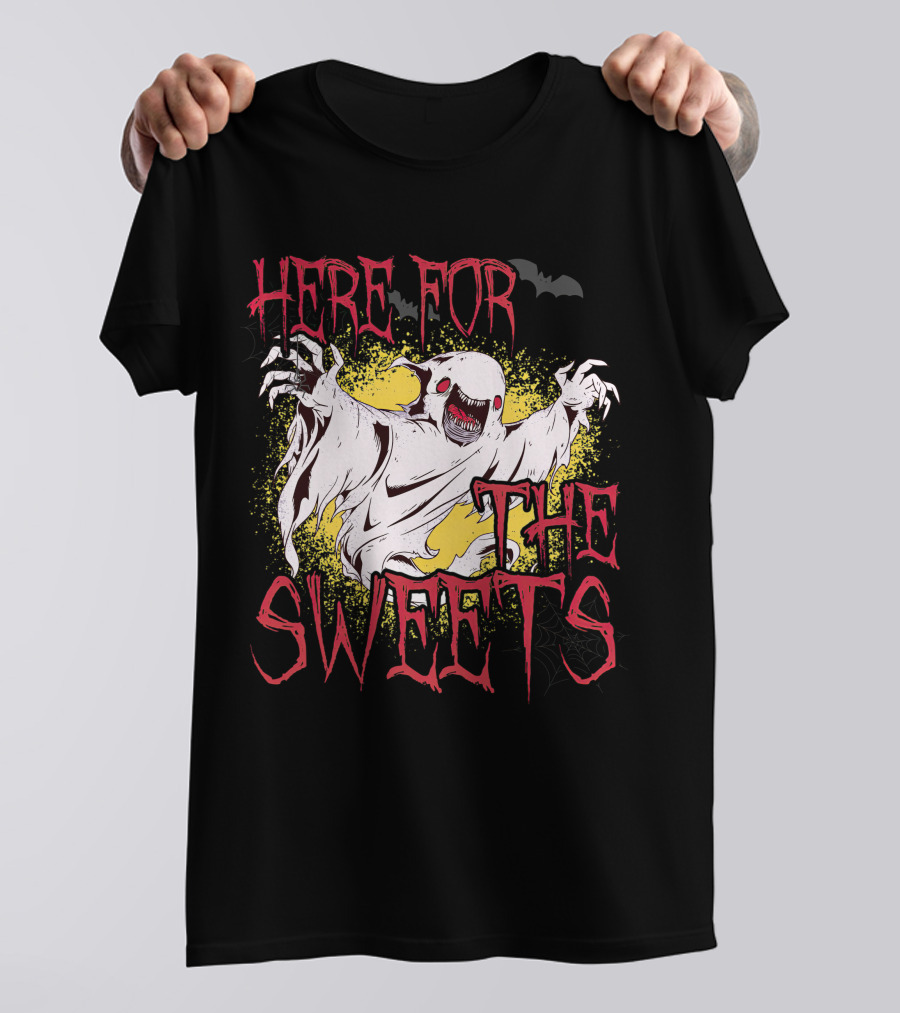 Here For The Sweets Ghost Costume With Ghosts For Halloween T-Shirt