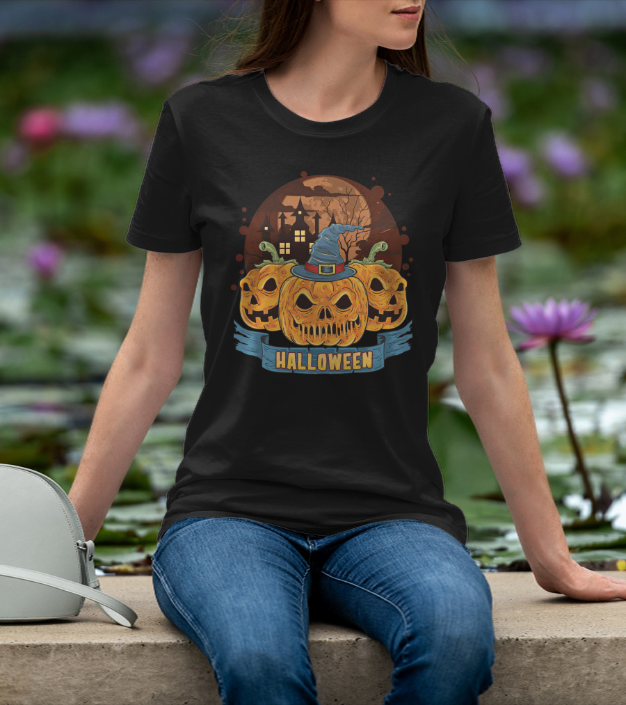 Halloween Spooky Pumpkins With Haunted House And Witch Hat T-Shirt