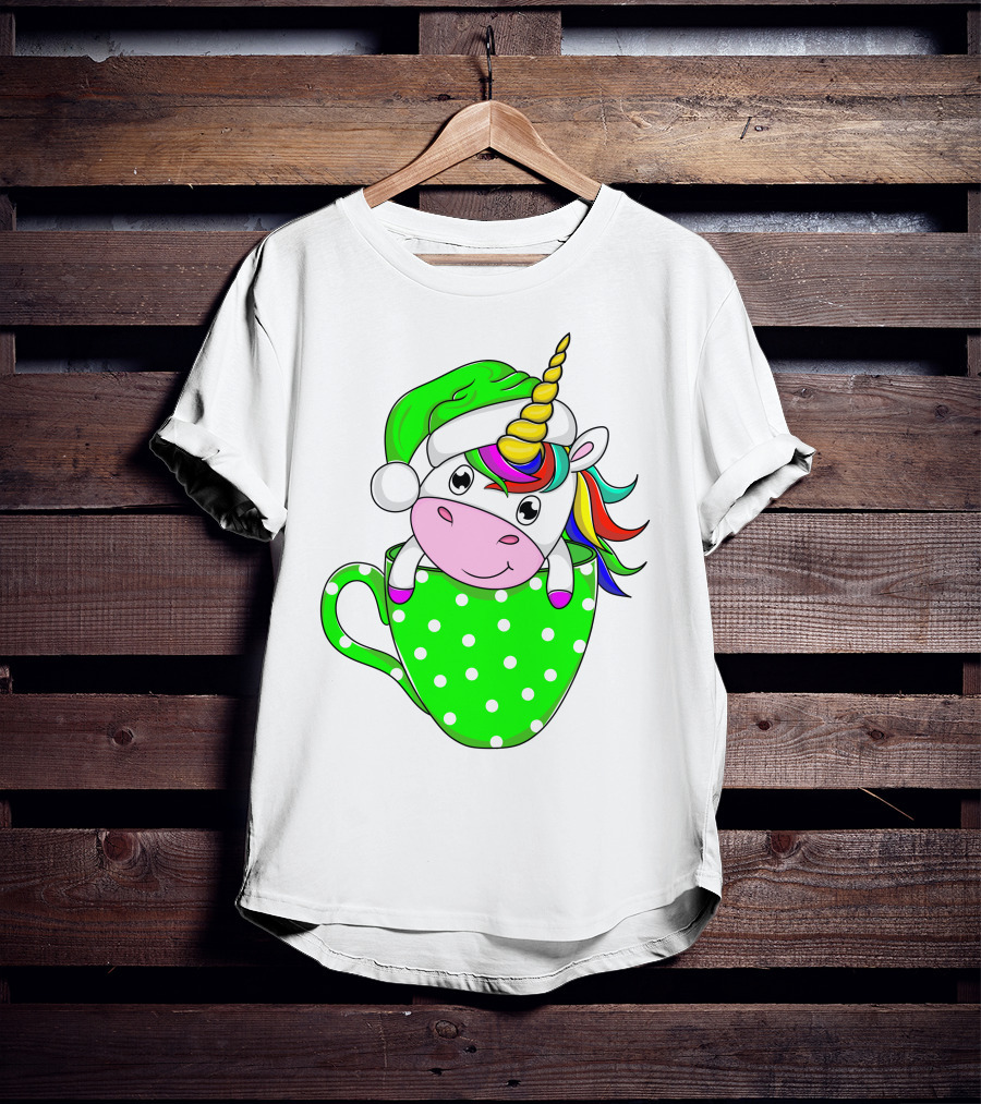 Funny Christmas Unicorn In Santa Hat With Green Polka Dot Cup T-Shirt