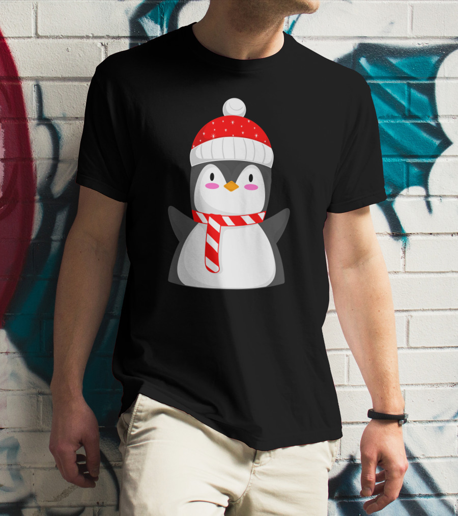 Pinguine Christmas Winter Penguin With Red Snowy Hat And Striped Scarf T-Shirt