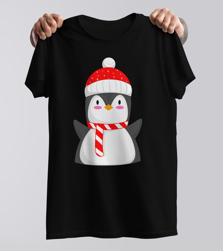 Pinguine Christmas Winter Penguin With Red Snowy Hat And Striped Scarf T-Shirt
