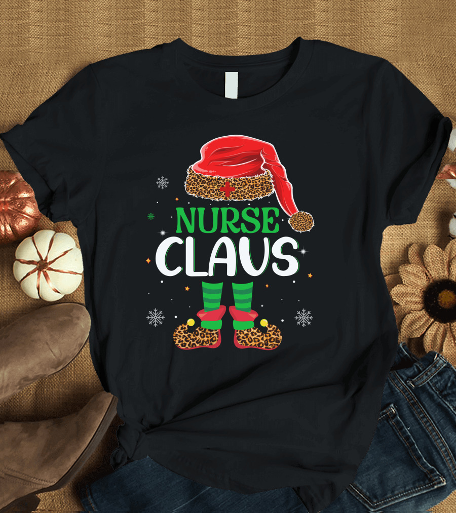 Nurse Claus Christmas Santa Hat Leopard Print Snowflakes T-Shirt
