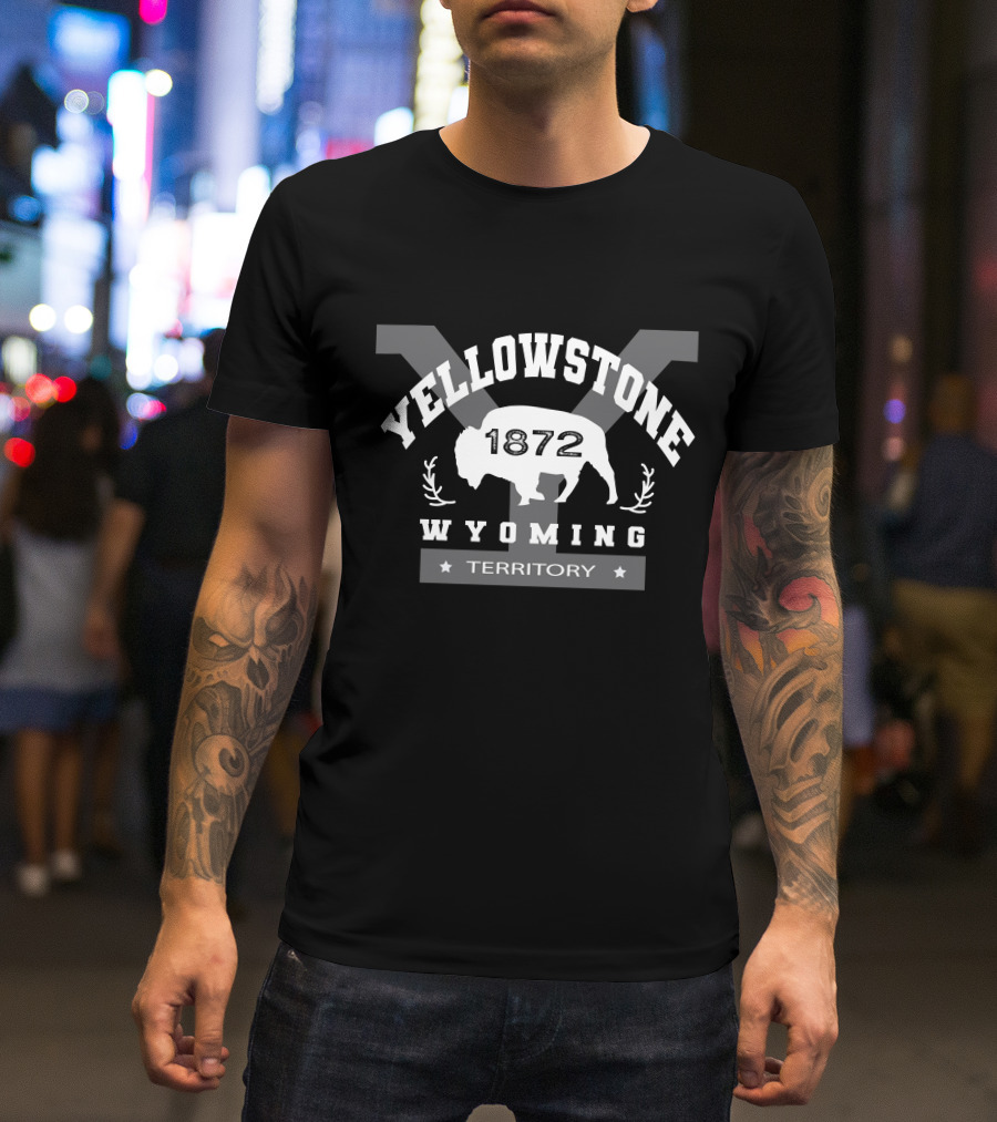 Yellowstone 1872 Wyoming Territory Buffalo Emblem T-Shirt