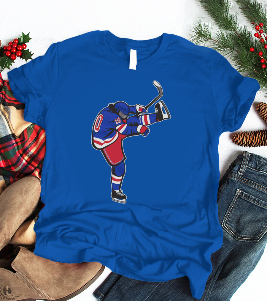 Xanh Bien Hockey Player Kicking Pose Blue Background T-Shirt