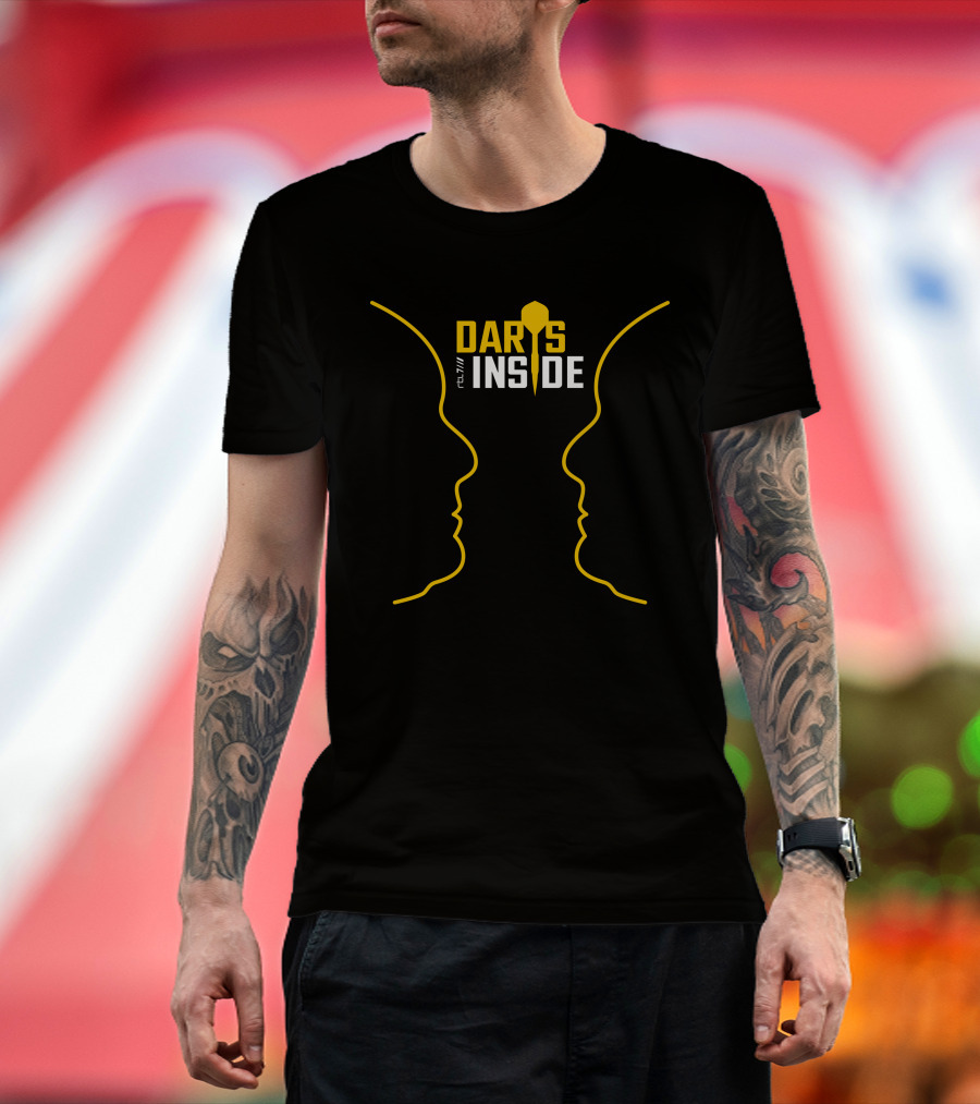 Set Van 4x Darts Inside Retro Style Face T-Shirt