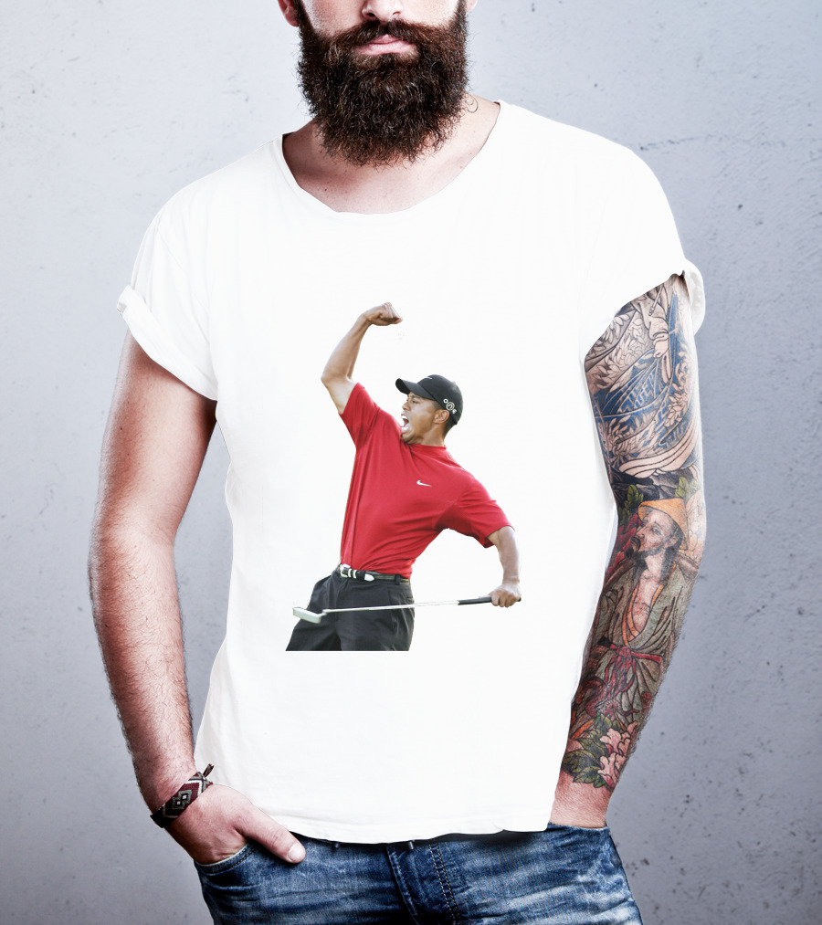 Tiger Woods Golf Victory Red Putter T-Shirt