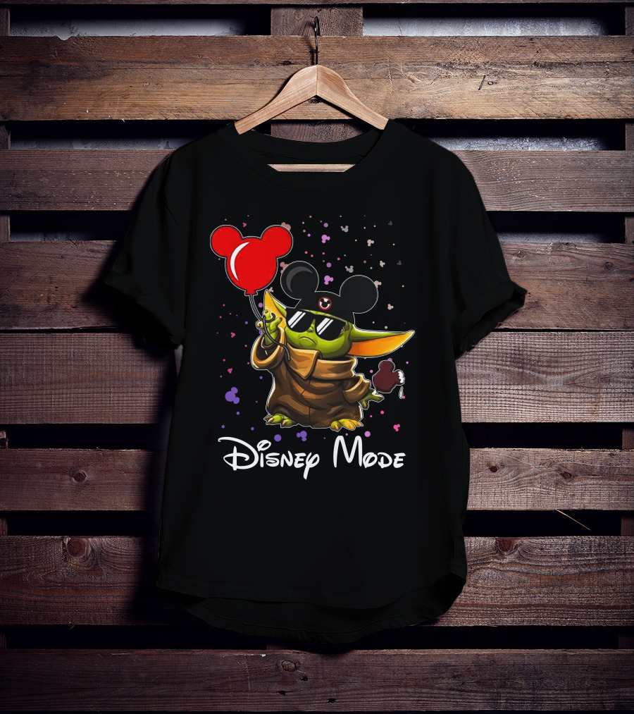 Disney Mode Baby Yoda With Mickey Balloon And Ears T-Shirt